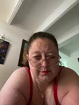 Chloee ep online show from February 2025 09:06:01 PM