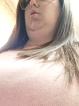 Chloee ep online show from March 2025 04:42:02 PM