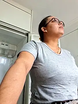 sexyterapy online show from June 2026 03:28:02 PM