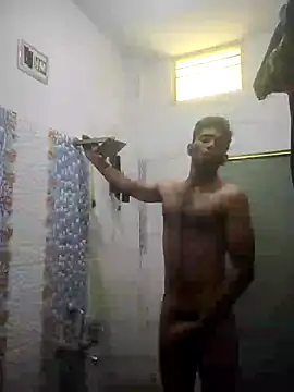 Snapshot of loganwollf chatting on January 2025 02:33:02 AM loganwollf online show from January 2025 02:33:02 AM