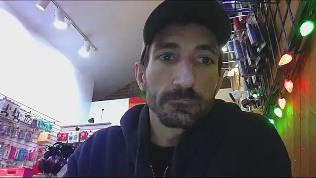 Snapshot of SlammyDjr chatting on October 2025 10:24:01 AM SlammyDjr online show from October 2025 10:24:01 AM