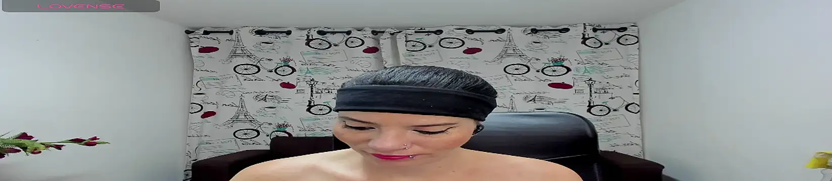 DanaaRey online show from October 2025 03:02:01 PM