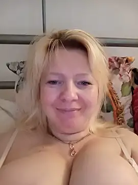 Snapshot of Lauri_scherri chatting on June 2026 05:41:01 PM Lauri scherri online show from June 2026 05:41:01 PM