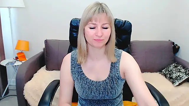 Snapshot of Incredible_Ariela chatting on June 2026 09:44:01 AM Incredible Ariela online show from June 2026 09:44:01 AM