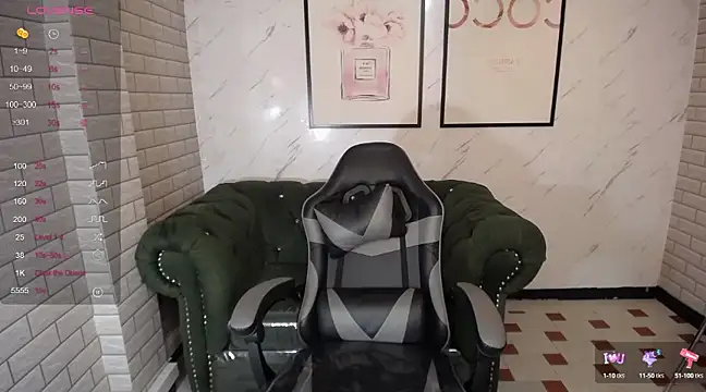 Snapshot of _Charlotte_v chatting on February 2025 01:19:01 PM Charlotte v online show from February 2025 01:19:01 PM