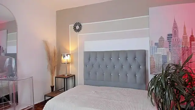 Snapshot of valeriavibes chatting on December 2024 07:50:02 PM valeriavibes online show from December 2024 07:50:02 PM