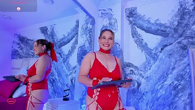 Snapshot of AuroraRojas chatting on March 2025 02:30:02 PM AuroraRojas online show from March 2025 02:30:02 PM