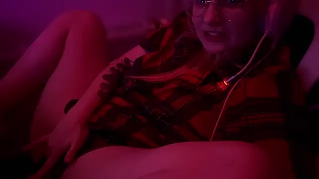 JacyWinslat online show from March 2025 05:17:02 PM