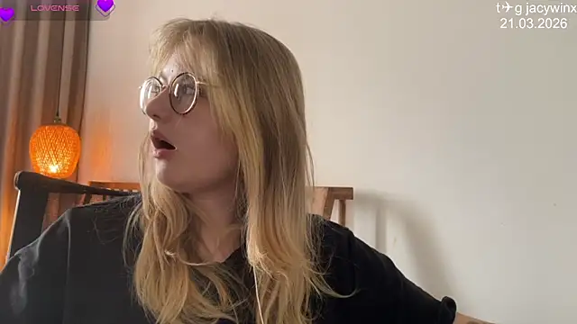 JacyWinslat online show from March 2026 12:26:02 AM