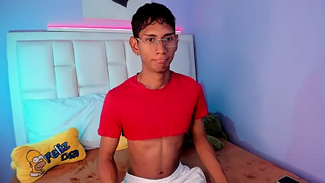 Snapshot of Nick_Collins18 chatting on February 2026 08:16:02 PM Nick Collins18 online show from February 2026 08:16:02 PM