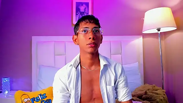 Snapshot of Nick_Collins18 chatting on February 2026 11:58:02 PM Nick Collins18 online show from February 2026 11:58:02 PM