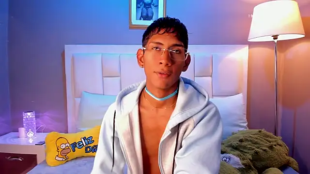 Snapshot of Nick_Collins18 chatting on February 2026 08:20:01 PM Nick Collins18 online show from February 2026 08:20:01 PM