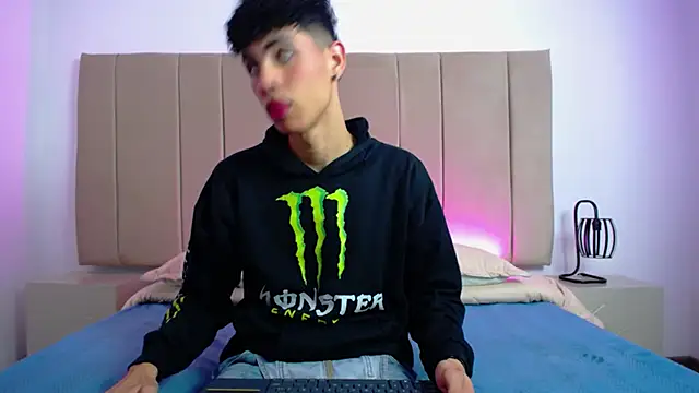 NeoRaptis online show from December 2024 03:52:01 PM