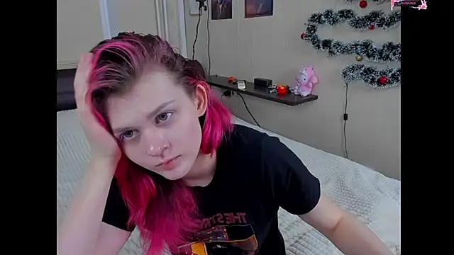 Snapshot of JulieTaylors chatting on May 2026 09:22:01 PM JulieTaylors online show from May 2026 09:22:01 PM