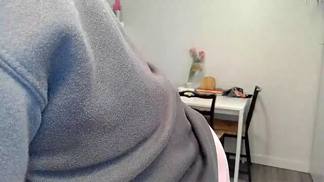 Kittyymaze1 online show from March 2026 05:41:02 PM