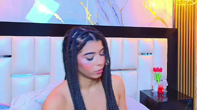 TiaraRosse online show from September 2025 01:08:02 AM