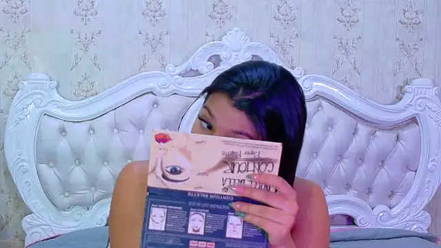 TiaraRosse online show from October 2025 12:45:01 PM