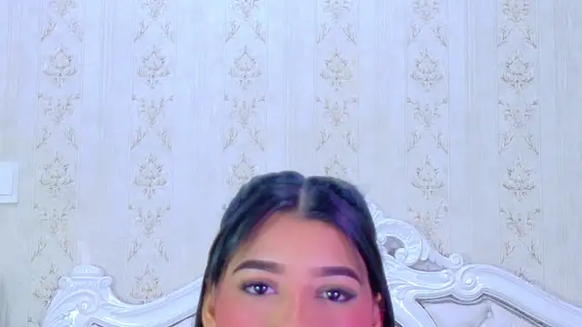 TiaraRosse online show from November 2025 12:38:01 PM