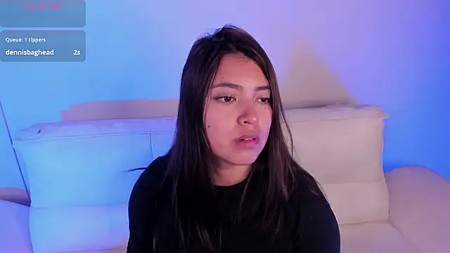 Rebeca Williams  online show from November 2025 11:43:02 AM