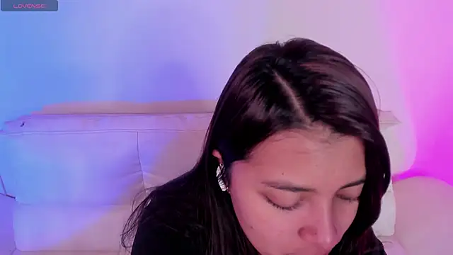 Rebeca Williams  online show from November 2025 10:59:01 AM