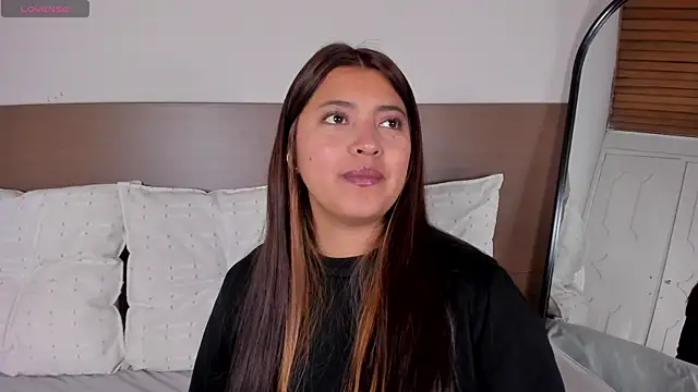Snapshot of Rebeca_Williams_ chatting on June 2026 10:54:02 AM Rebeca Williams online show from June 2026 10:54:02 AM
