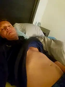 Bigtater1999 online show from November 2025 02:15:01 PM