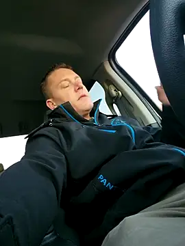 Bigtater1999 online show from December 2025 12:35:02 PM