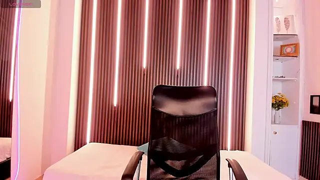 Aaron Scoot online show from January 2026 07:37:02 PM