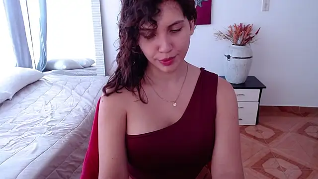 Snapshot of Sigrid- chatting on February 2025 06:05:02 PM Sigrid- online show from February 2025 06:05:02 PM