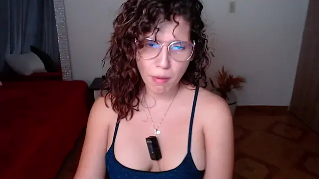 Snapshot of Sigrid- chatting on March 2025 11:27:02 PM Sigrid- online show from March 2025 11:27:02 PM