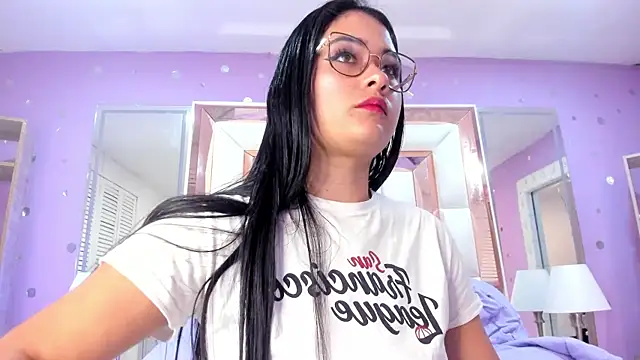 Snapshot of scarlette_15_ chatting on April 2026 12:25:01 PM scarlette 15 online show from April 2026 12:25:01 PM