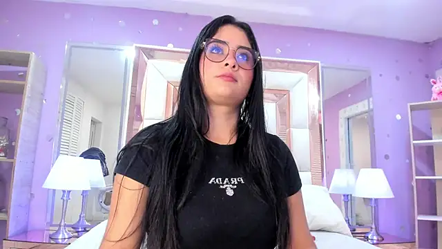 Snapshot of scarlette_15_ chatting on May 2026 03:13:01 AM scarlette 15 online show from May 2026 03:13:01 AM