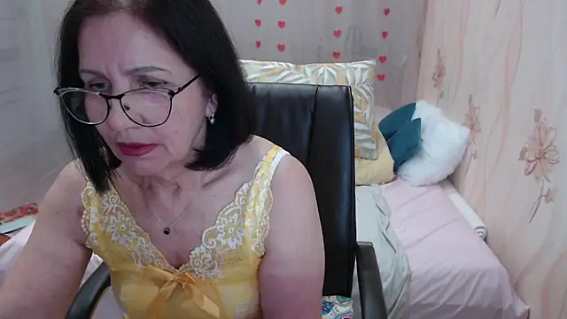 OlgaHottie online show from November 2025 11:21:02 AM