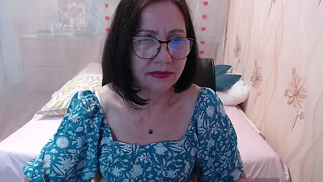 OlgaHottie online show from November 2025 12:57:01 AM