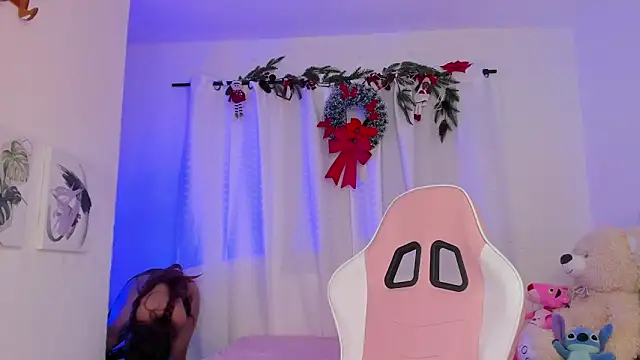 Snapshot of Lia_Petite1 chatting on March 2025 11:37:02 PM Lia Petite1 online show from March 2025 11:37:02 PM