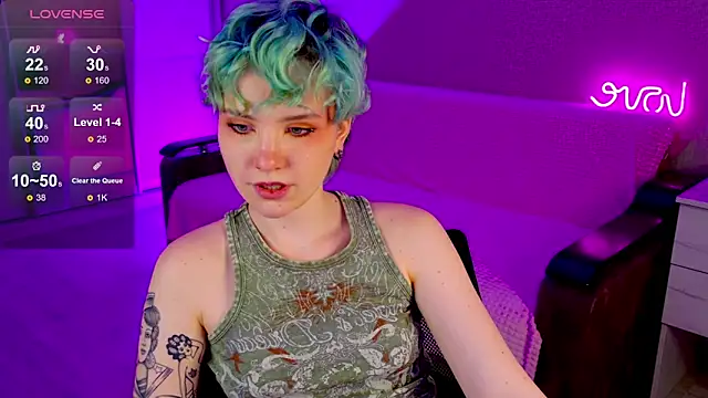 Snapshot of School_Love chatting on January 2025 07:13:02 PM School Love online show from January 2025 07:13:02 PM