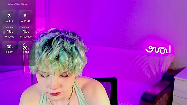 Snapshot of School_Love chatting on January 2025 01:04:02 PM School Love online show from January 2025 01:04:02 PM