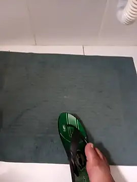 Snapshot of lobomisterioso13 chatting on December 2024 10:32:01 AM lobomisterioso13 online show from December 2024 10:32:01 AM