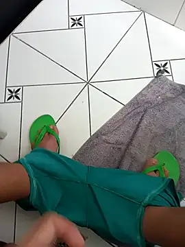 Snapshot of lobomisterioso13 chatting on December 2024 01:17:02 PM lobomisterioso13 online show from December 2024 01:17:02 PM