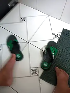 Snapshot of lobomisterioso13 chatting on January 2025 12:01:02 PM lobomisterioso13 online show from January 2025 12:01:02 PM