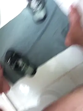 Snapshot of lobomisterioso13 chatting on September 2025 12:18:01 PM lobomisterioso13 online show from September 2025 12:18:01 PM