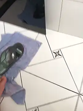 Snapshot of lobomisterioso13 chatting on March 2026 10:41:02 AM lobomisterioso13 online show from March 2026 10:41:02 AM