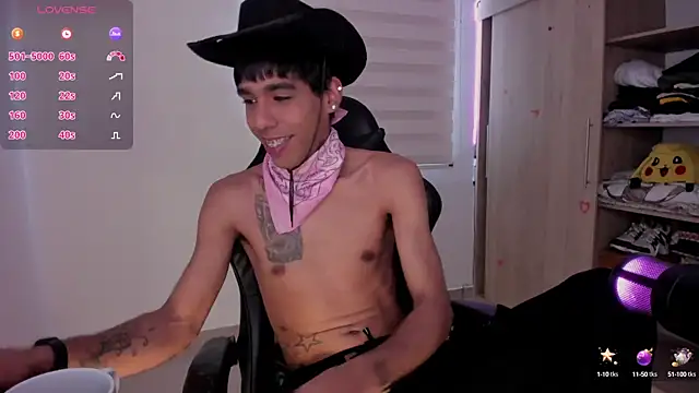 aldrinwhite online show from February 2025 02:01:01 PM