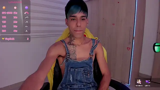 aldrinwhite online show from March 2025 07:50:02 PM