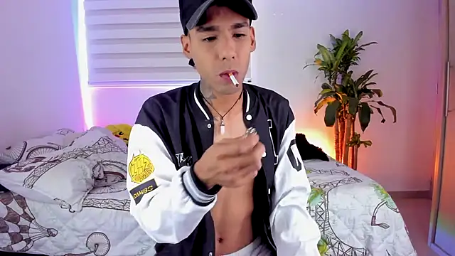 aldrinwhite online show from September 2025 06:20:01 PM