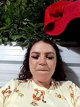 Mommy-Hot online show from March 2026 02:17:02 AM