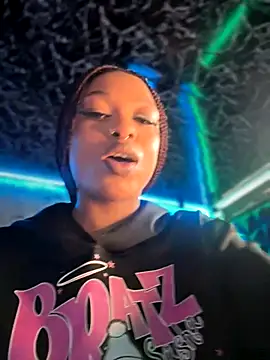 Melany Williams online show from October 2025 01:12:02 PM