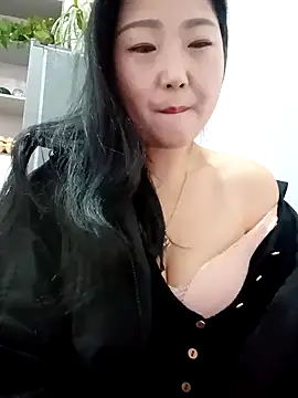 Snapshot of AHL756 chatting on January 2025 06:17:01 AM AHL756 online show from January 2025 06:17:01 AM