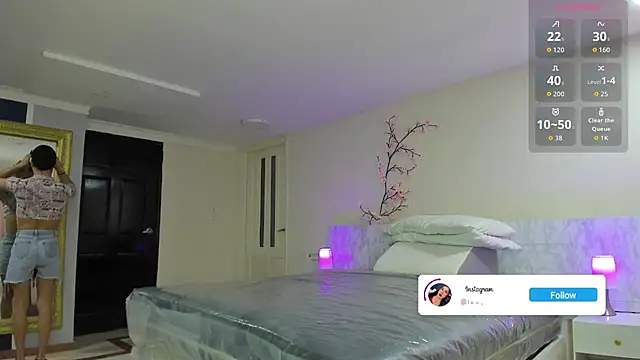 charolbruce 1 online show from November 2025 12:09:02 PM