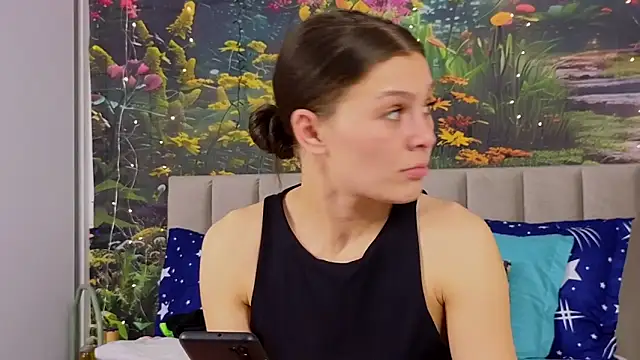 MadameDeFeu online show from January 2025 12:36:02 PM